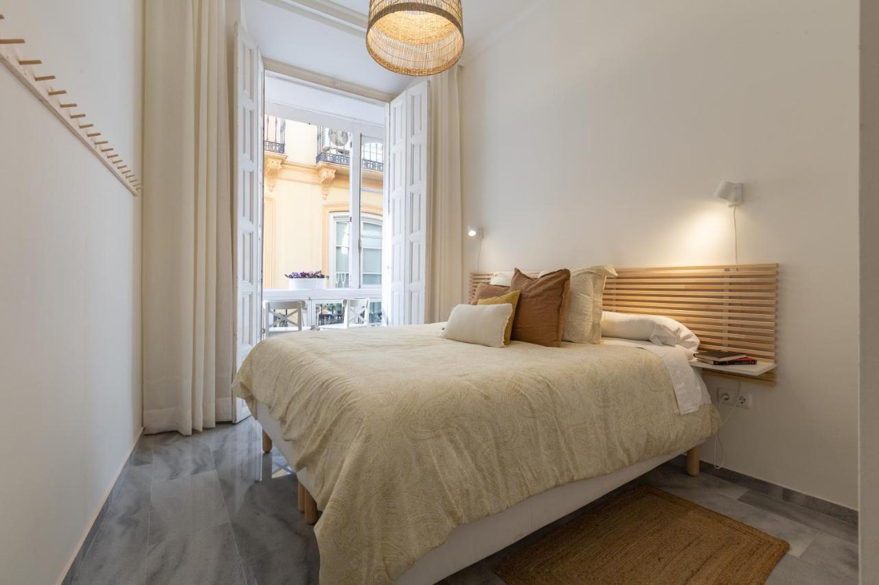 Puerta De Larios: Central Three-Bedroom Apartment With Balconies And Patio Малага Экстерьер фото