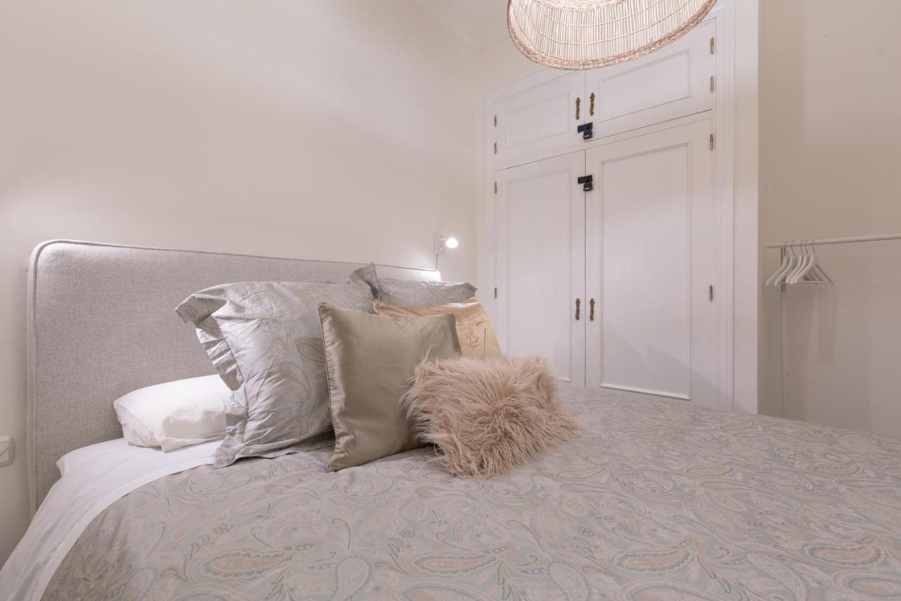 Puerta De Larios: Central Three-Bedroom Apartment With Balconies And Patio Малага Экстерьер фото