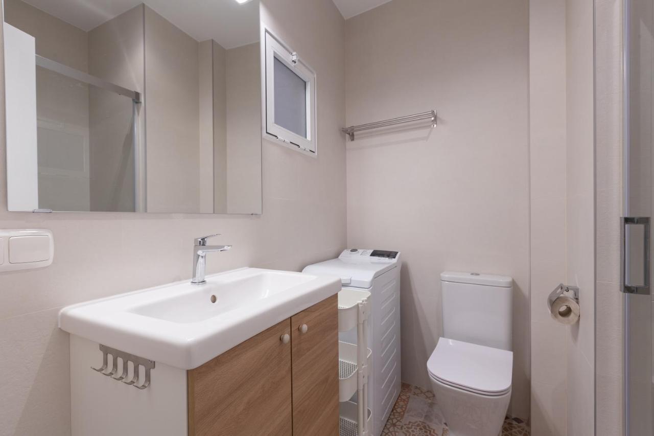 Puerta De Larios: Central Three-Bedroom Apartment With Balconies And Patio Малага Экстерьер фото