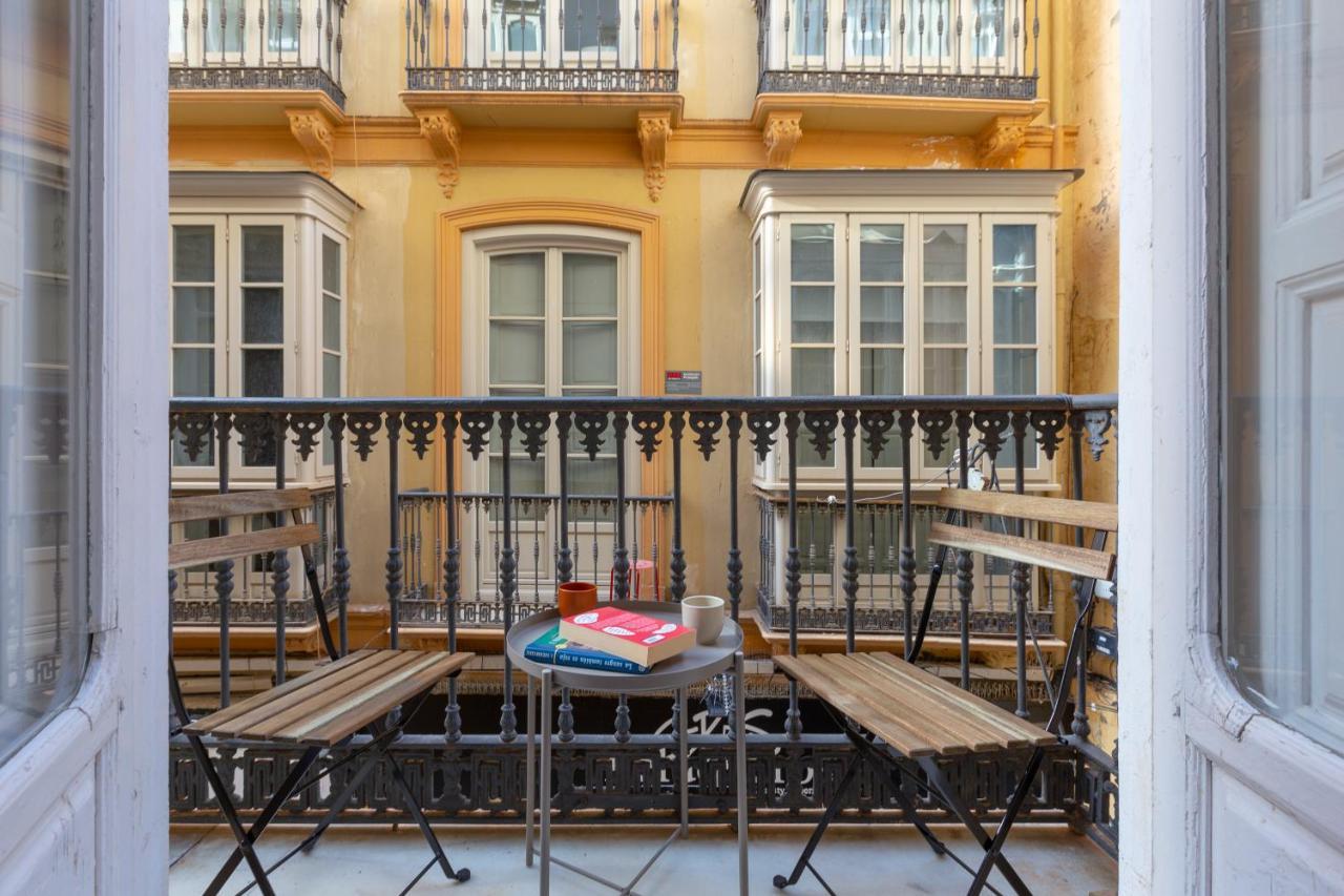 Puerta De Larios: Central Three-Bedroom Apartment With Balconies And Patio Малага Экстерьер фото
